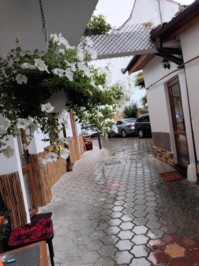 Hotel Amaraz Center Sibiu Exterior foto
